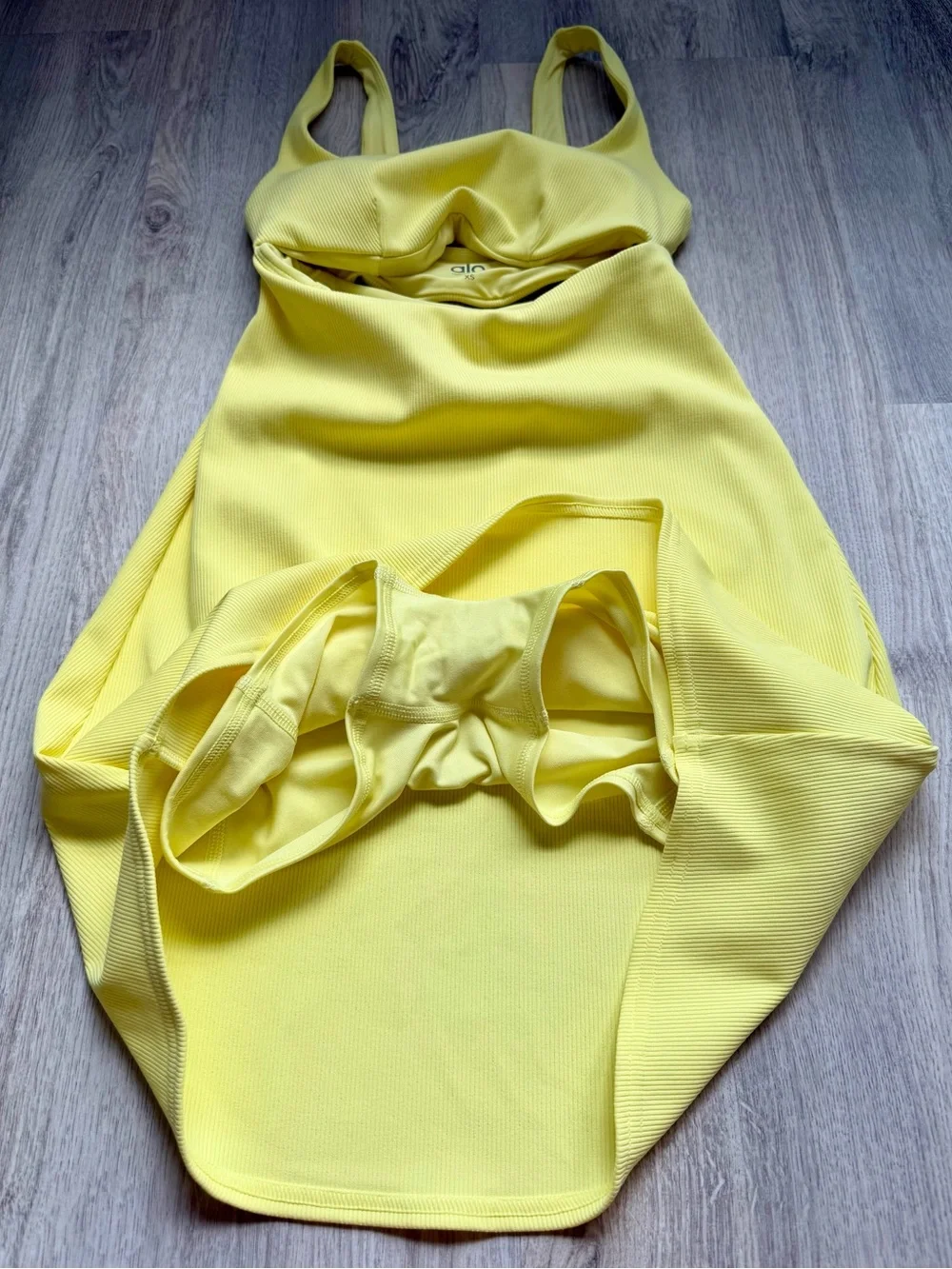 Alo Yoga - Slice Tennis Dress in Sunshine / Yellow Cutout Tank Women's - size XS